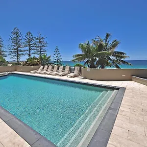 Clubb Coolum Coolum Beach